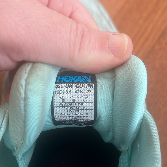 Women’s Hoka Arahi 6 Used Size 10 Running shoes - Picture 4 of 7